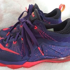 Lebron 12 low court purple/bright crimson-cave
